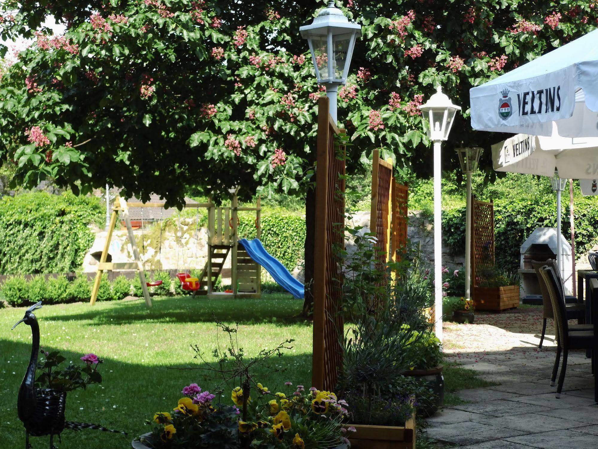 Landhotel Combecher Neukirchen  Zewnętrze zdjęcie